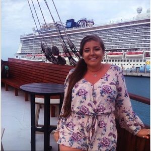 American eagle romper size-L